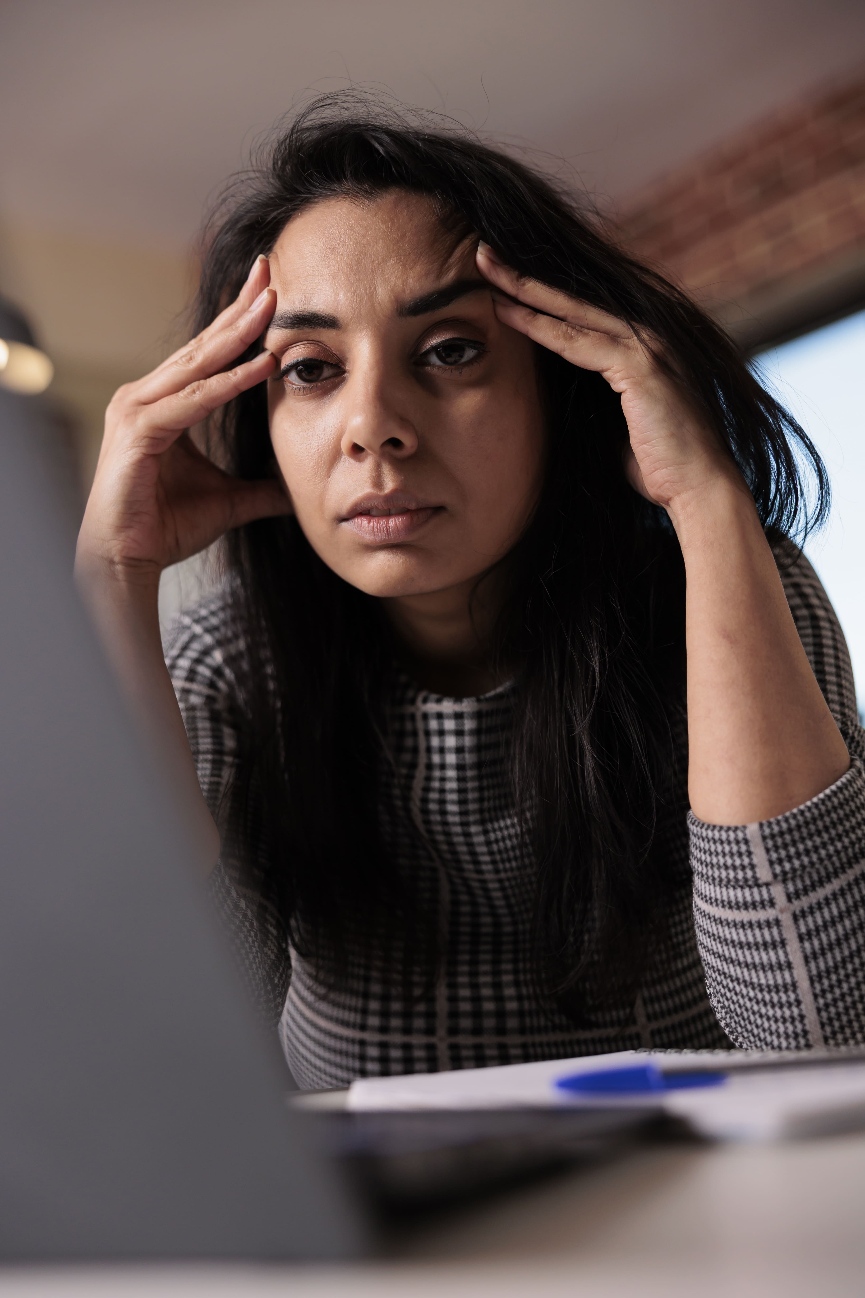 exhausted-worker-feeling-frustrated-about-deadline-working-from-home-laptop-being-tired-sleepy-stressed-about-business-job-feeling-overworked-with-headache-burnout-pain _1_